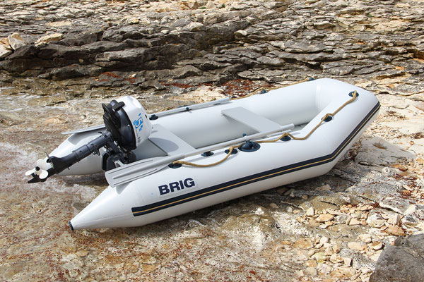 Čoln Brig - 3m + izvenkrmni motor Yamaha 5KM